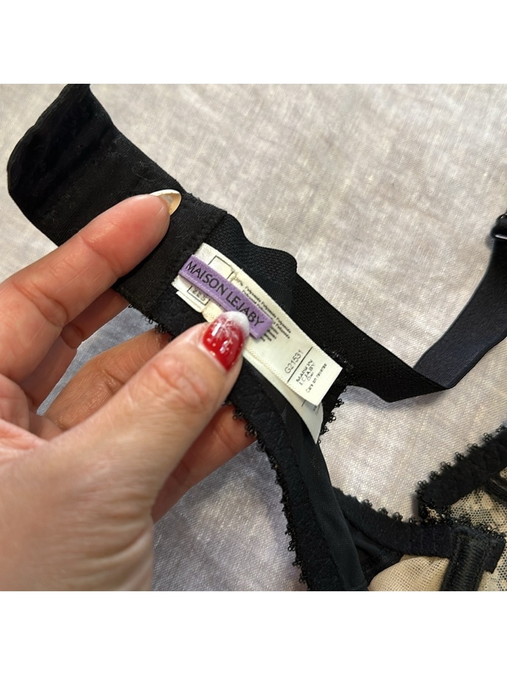 32E Madison Lejaby Black and Nude French Lace Bra - Picture 4 of 5